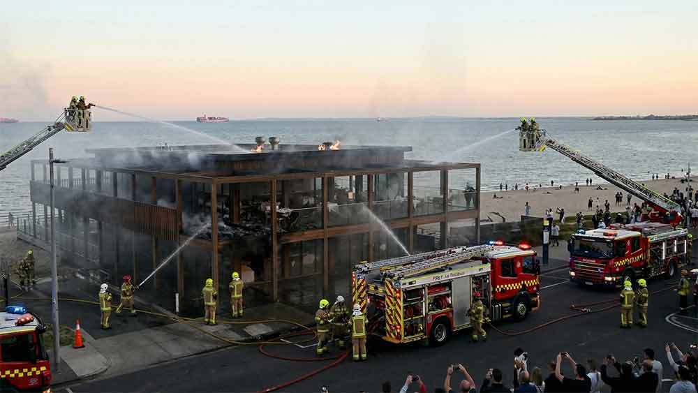 Restaurant Kitchen Fire 1 - Clean Air Filtration